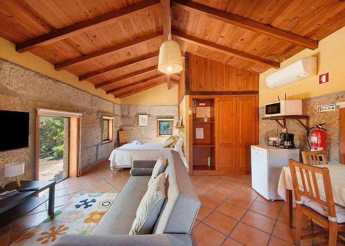 Casa De Andrães Loft Heras